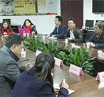 用图书传播禁毒知识，让“禁毒关爱工程”落地生根